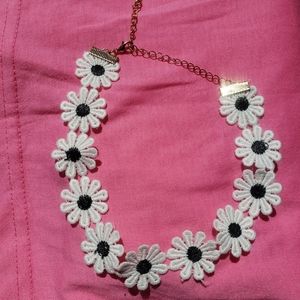 White Punk Rock Daisy | 90s Choker Necklace